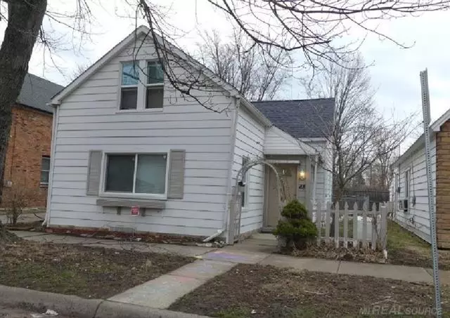 68 Washington, Mt. Clemens, MI 48043