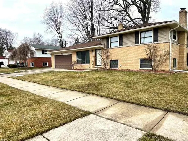 Clinton Township, MI 48035,23447 Aviva