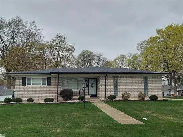 45849 Custer, Utica, MI 48317