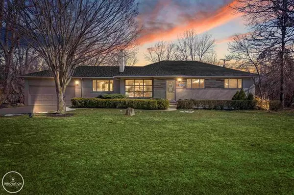 Franklin Vlg, MI 48025,30790 Birchway