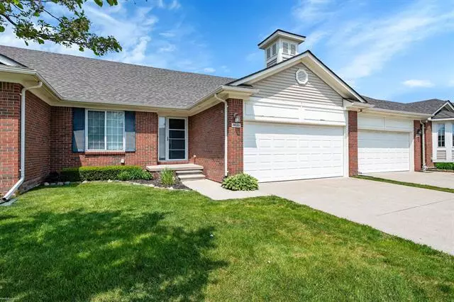 26161 Captains Landing, Chesterfield Twp, MI 48051