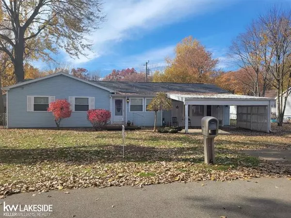 9326 Maple, Clay, MI 48001