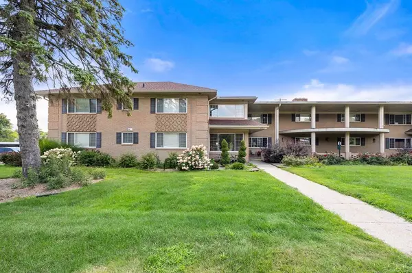2375 Walton 22, Rochester Hills, MI 48309