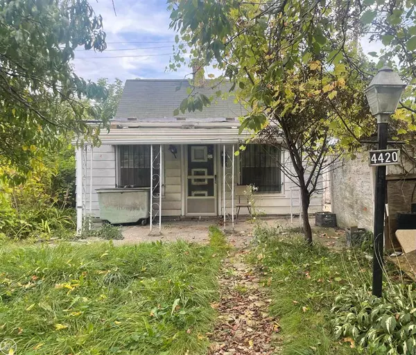 4420 Lakeview,  Detroit,  MI 48215