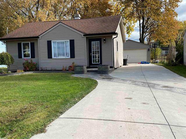 35452 Ellen, Clinton Township, MI 48035