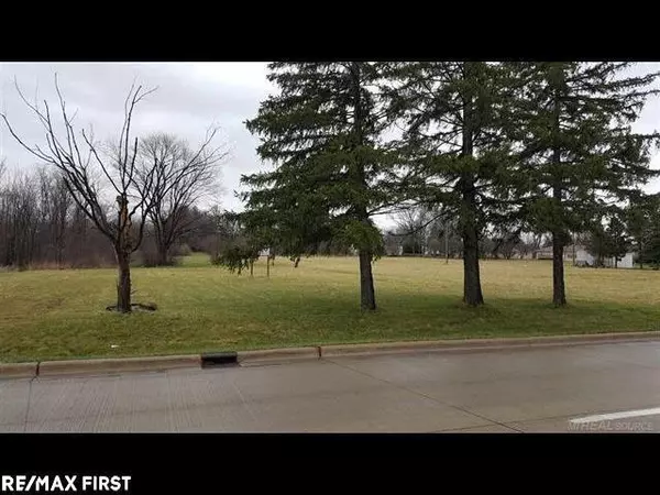 Clinton Twp, MI 48035,36164 Garfield Avenue