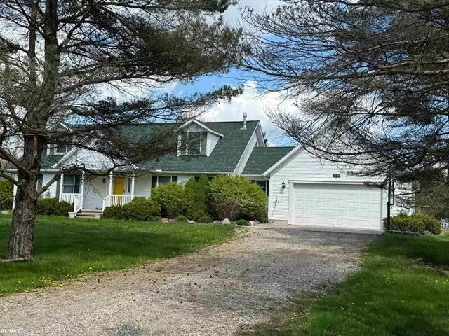 5600 Cribbins, Clyde Twp, MI 48049