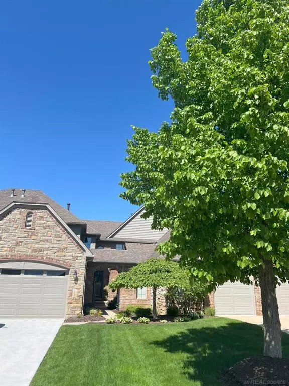 Green Oak Twp, MI 48178,10823 Sparkling Waters Court