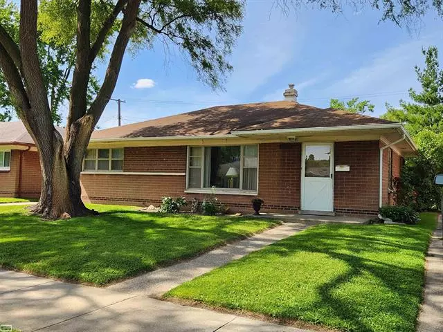 1231 E Hudson Avenue, Madison Heights, MI 48071