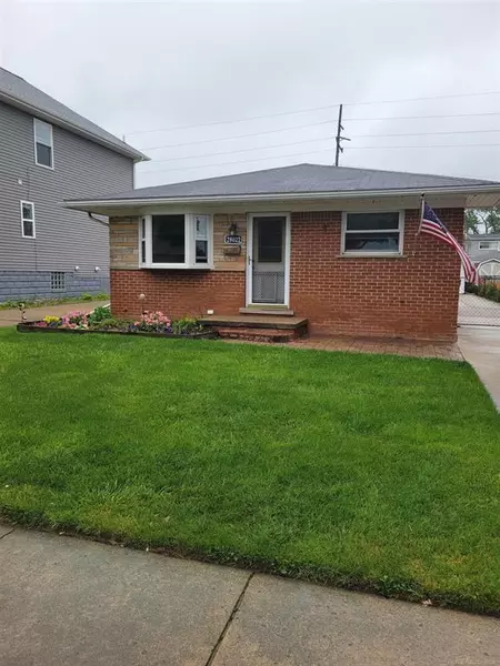 28022 Elmdale Street, St. Clair Shores, MI 48081