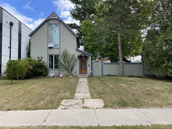 120 N Oak Street, Traverse City, MI 49684