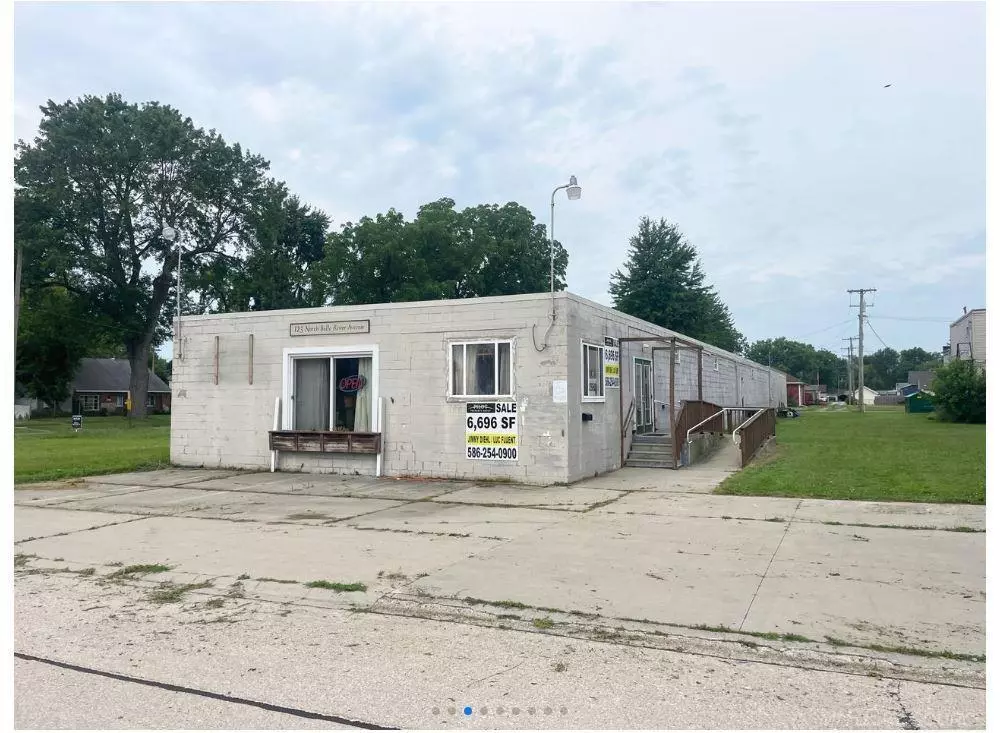 Marine City, MI 48039,123 N Belle River Road