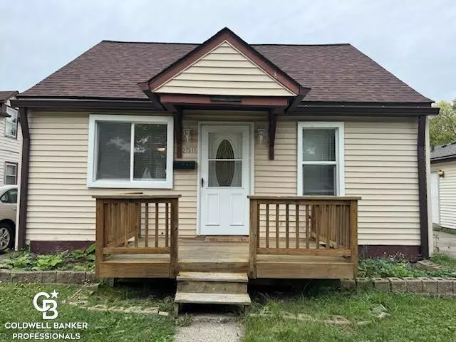 27311 Ridgewood Street, Roseville, MI 48066