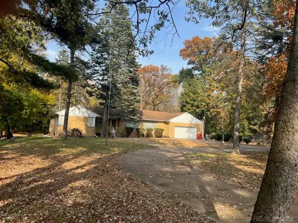 17397 Millar Road, Clinton Twp, MI 48036