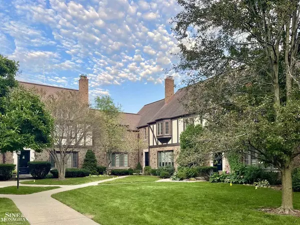 480 Saint Clair Street,  Grosse Pointe,  MI 48230