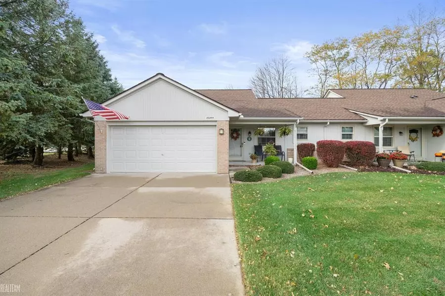 25291 Amber Court, Chesterfield, MI 48051