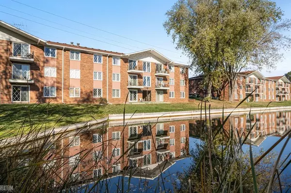 54709 Shelby Road, Shelby Twp, MI 48316