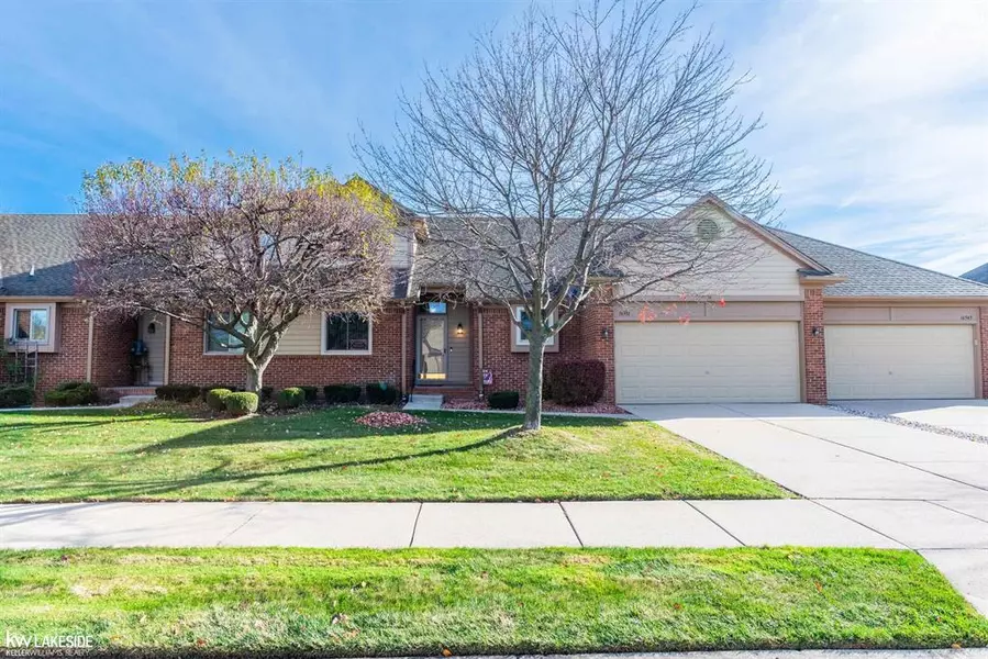 16931 Country Ridge Court, Macomb, MI 48044