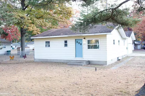 2931 S Gladwin Road, Prudenville, MI 48651