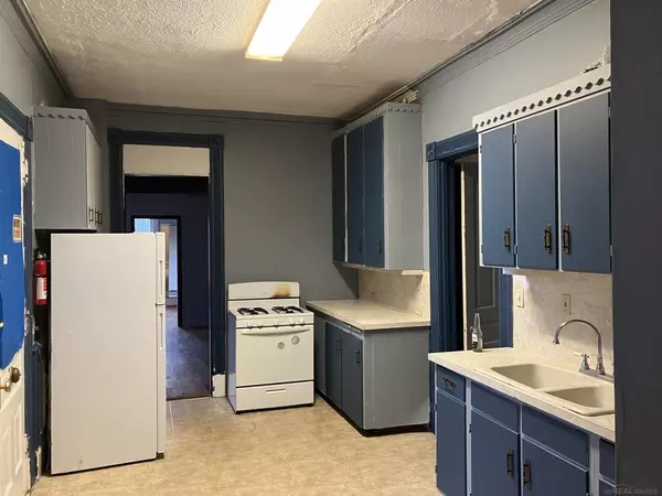 Kalamazoo, MI 49007,717 W Kalamazoo Avenue