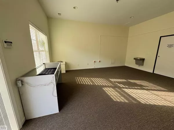 Shelby Twp, MI 48315,14063 Lakeside Boulevard