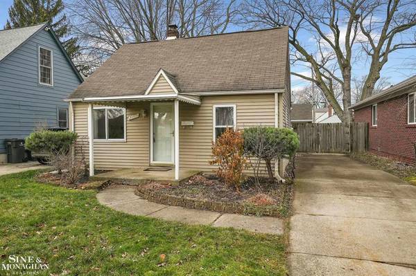 23309 Grove Street, St. Clair Shores, MI 48080