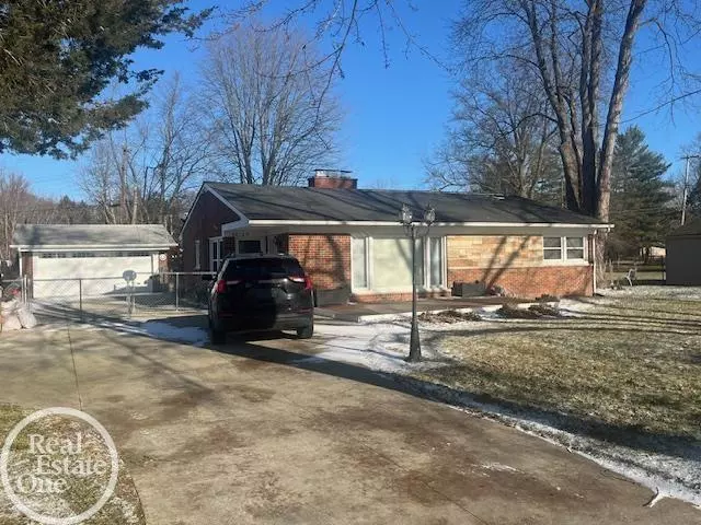 38125 Murdick Drive, New Baltimore, MI 48047