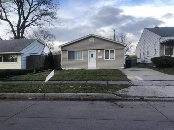 23011 Maxine Street, Macomb, MI 48080