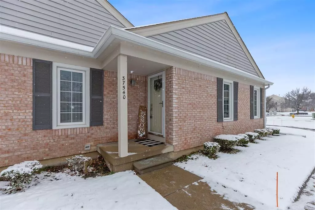 Clinton Township, MI 48036,37540 Stonegate Circle 125