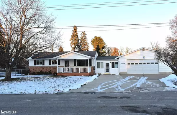Caseville, MI 48725,6756 West Street