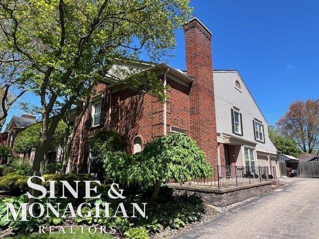 21957 Shore Pointe Lane, St. Clair Shores, MI 48080