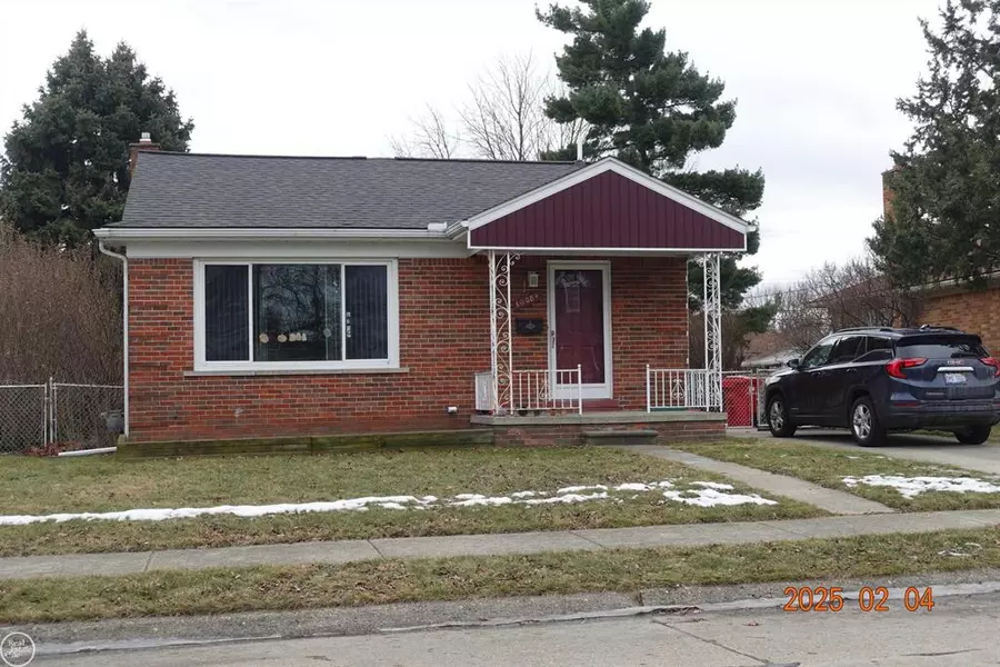 16084 HAUSS Avenue, Eastpointe, MI 48021