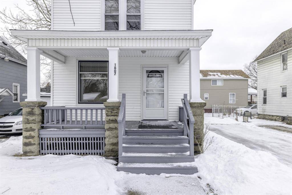 1807 8th Street,  Port Huron,  MI 48060