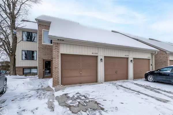 42376 Lochmoor Drive, Clinton Township, MI 48038