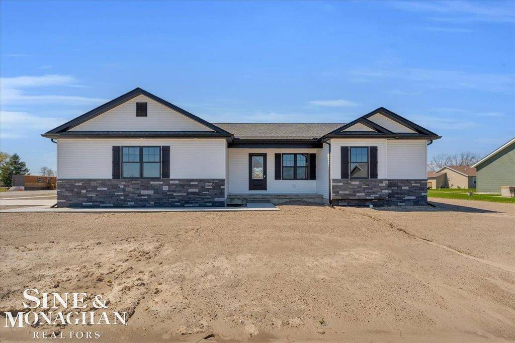 290 Oregon Avenue, Marysville, MI 48040