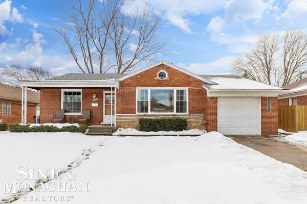 21604 Benjamin Street, St. Clair Shores, MI 48081