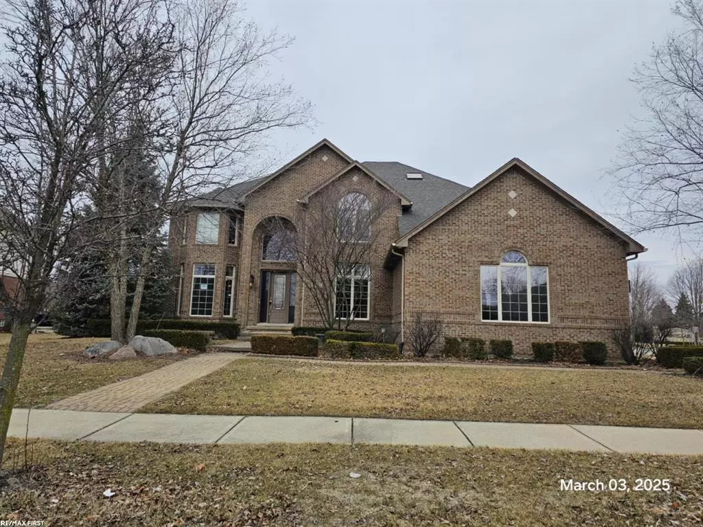 Clinton Township, MI 48038,18247 Canvasback Drive