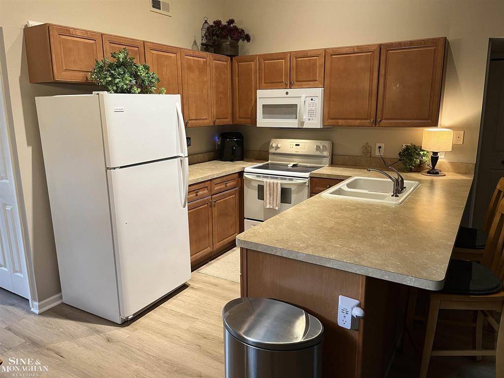 Livonia, MI 48154,14979 Fairfield Street #1