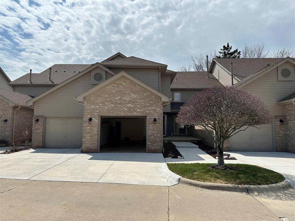 25540 Waterview Drive, Harrison Twp, MI 48045