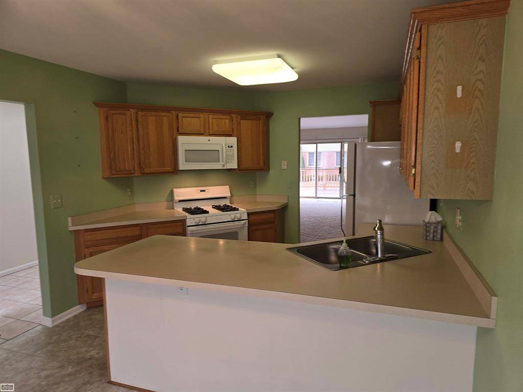 Macomb Twp, MI 48042,17113 Westgrove Drive