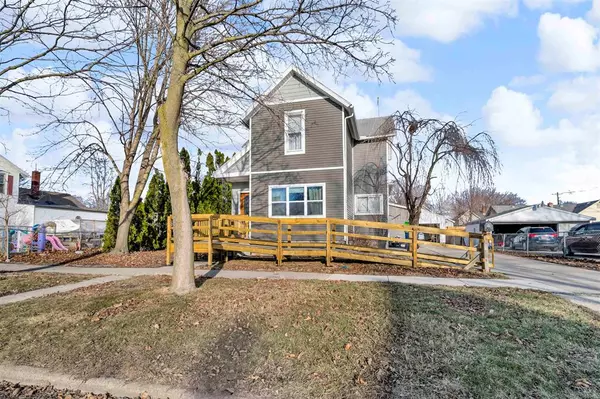 607 Broadway, Bay City, MI 48708