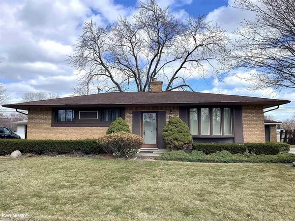 36406 Woodingham Street, Clinton Twp, MI 48035