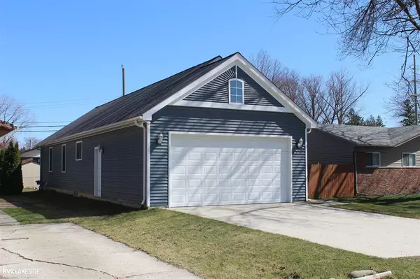 39420 Muffatt Street, Harrison Twp, MI 48045