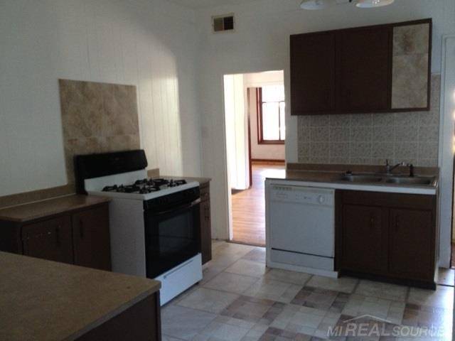 Muskegon, MI 49441,2252 Bourdon Street