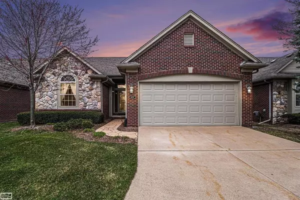 6979 N Central Park Drive,  Shelby Twp,  MI 48317
