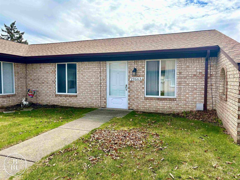 29663 Park Place Court, Warren, MI 48093