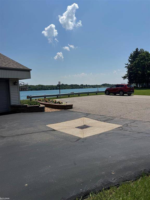 3995 River Road 9, East China Twp, MI 48054
