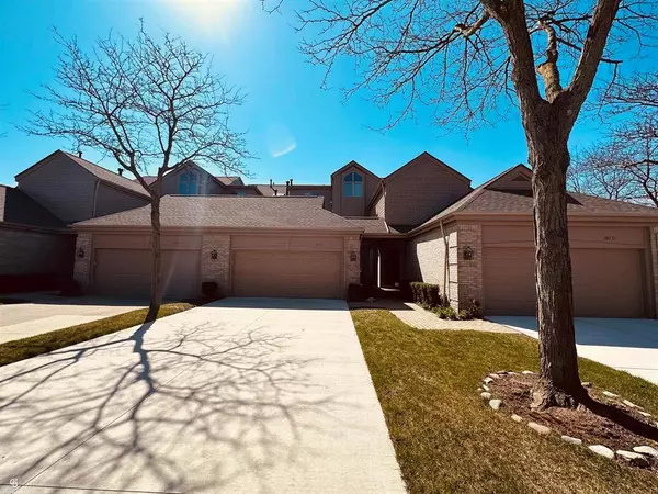 26141 N harbour pointe dr n Drive,  Harrison Twp,  MI 48045