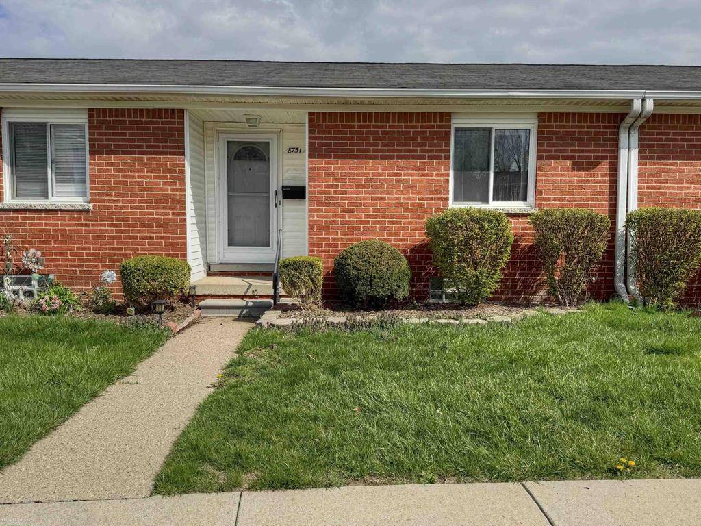 8751 Sterling Street, Center Line, MI 48015