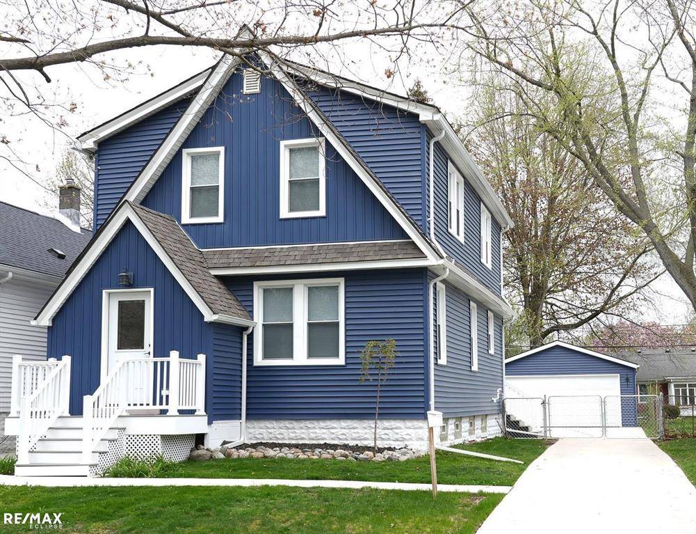1374 Anita Avenue, Grosse Pointe Woods, MI 48236